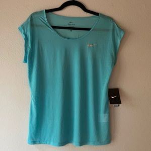 Nike Lightweight Dri Fit T Shirt, Sz M (NWT)